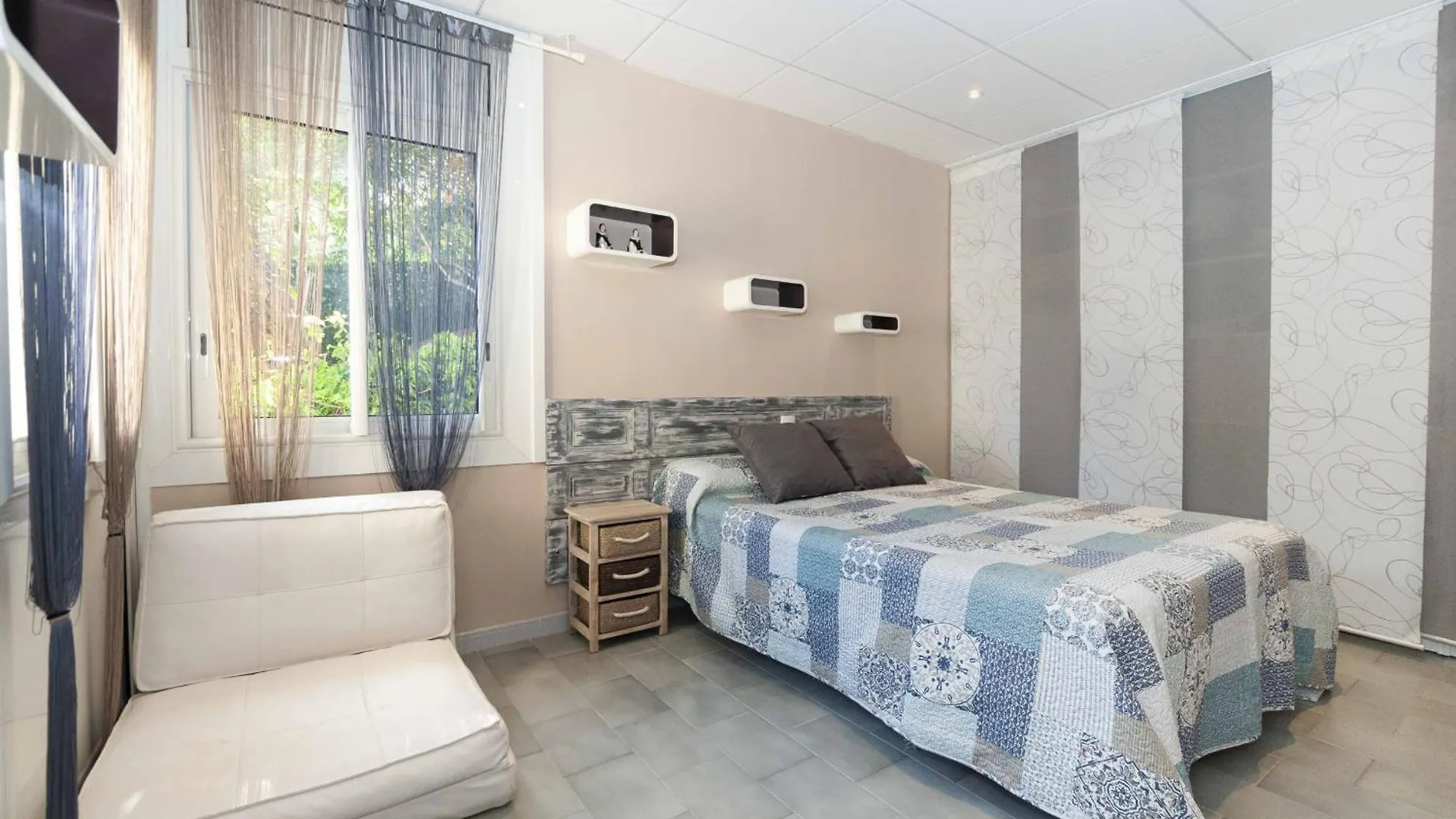 Appartement 1233 Vila Neus Con Piscina - Apivend Immo Roses Spanje