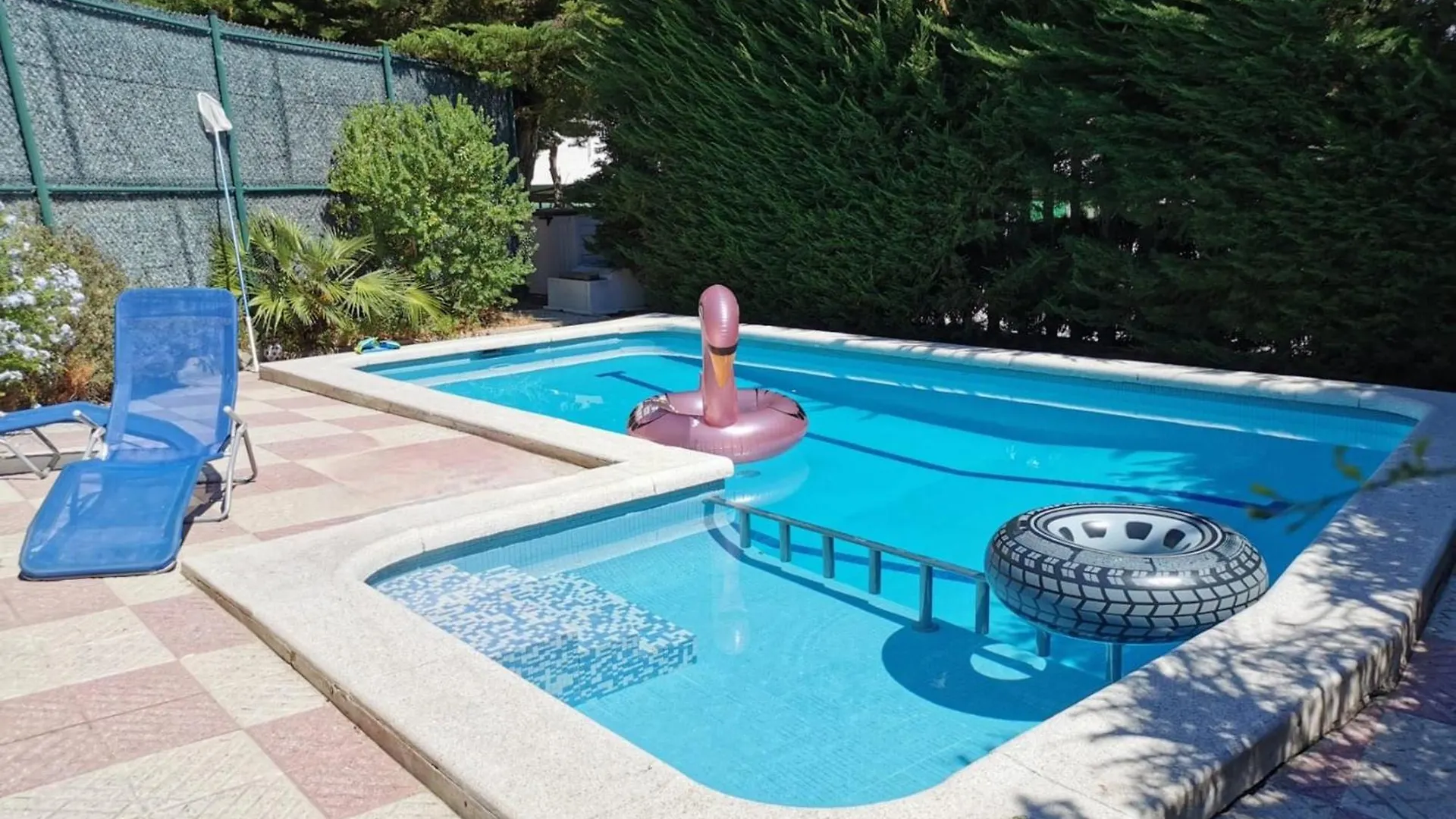 1233 Vila Neus Con Piscina - Apivend Immo Roses Spanien